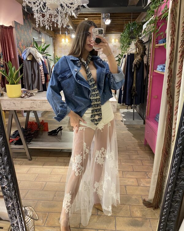 CAMICIA DI JEANS CON CRAVATTA E TASCHE